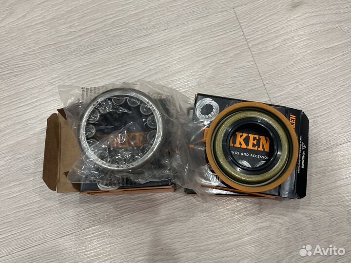 Подшипник задней полуоси Hummer H2 с сальником