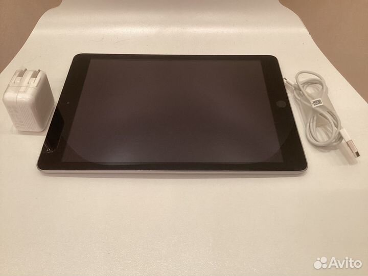 iPad 128 gb 5 поколения Wi-Fi +sim