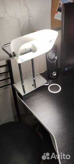 Лампа настольная