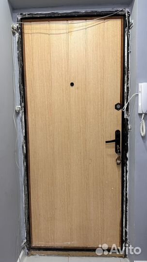 Дверь входная металлическая