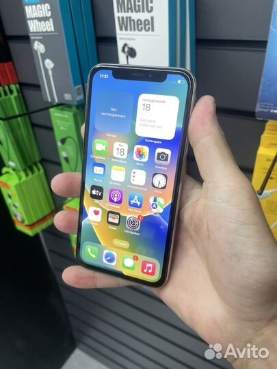 iPhone X, 64 ГБ