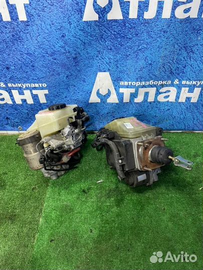 Вакуумный усилитель тормозов Toyota Aristo JZS160