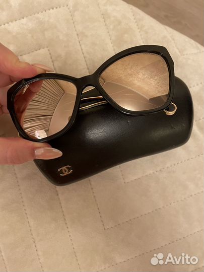 Солнцезащитные очки женские chanel