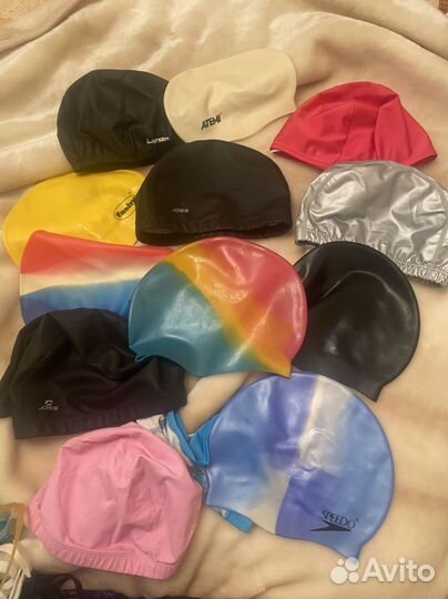 Шапочки для бассейна разные новые/почти новые