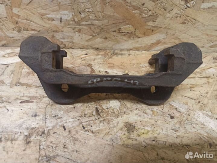 Скоба суппорта Opel Frontera A