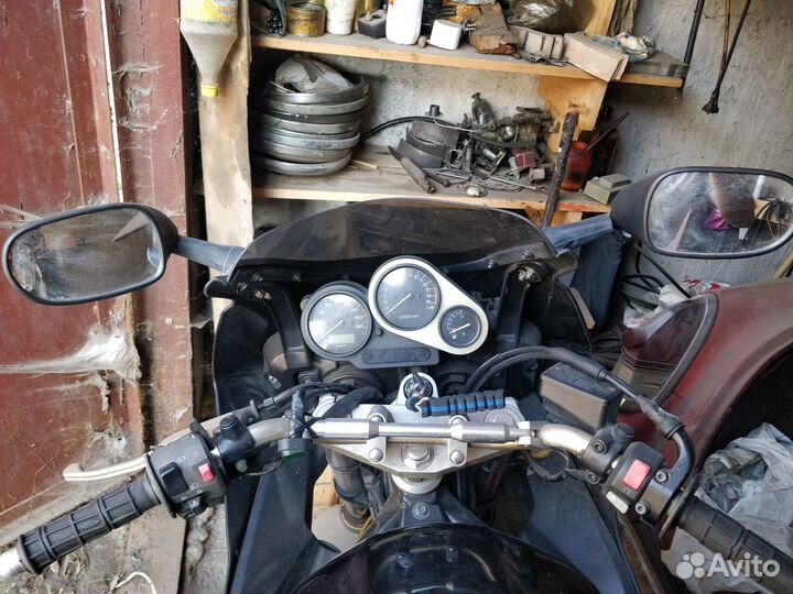 Мощный городской мотоцикл Yamaha FZ400