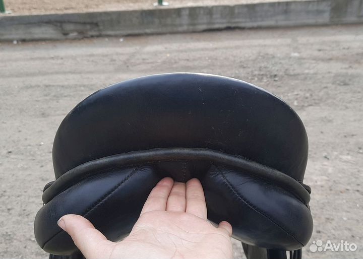 Седло для лошади универсальное