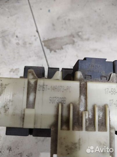 Focus 1 2001 г Блок предохранителей салона б/у