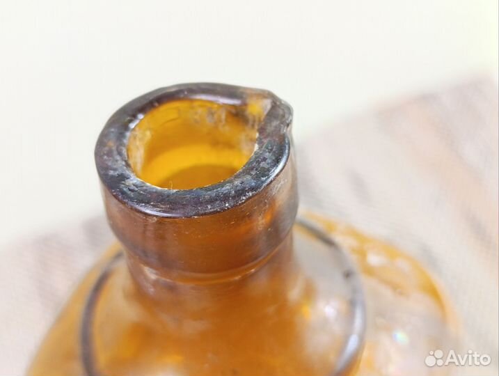 Бутылка с носиком раскопок Königsberga