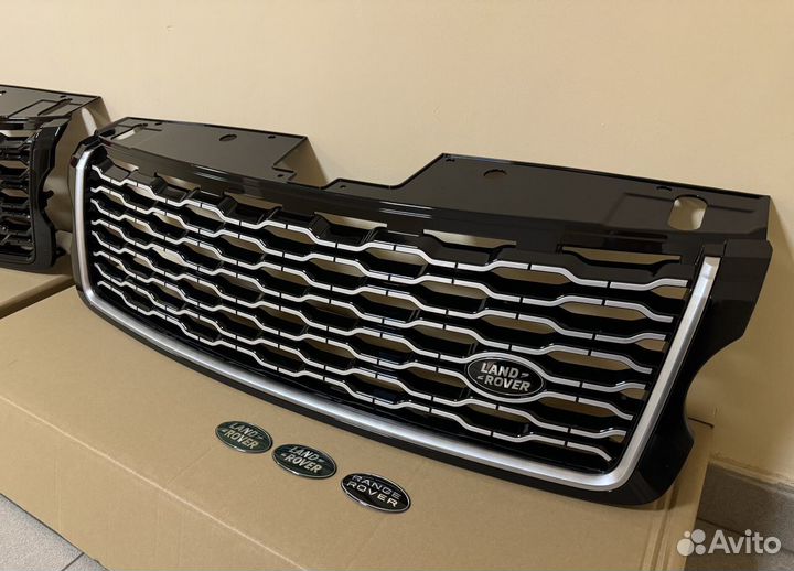 Решетка радиатора Range Rover 4 l405 стиль 2018+