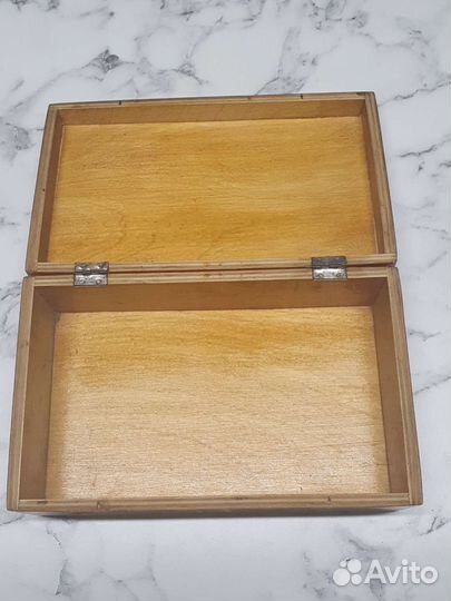 Шкатулка деревянная