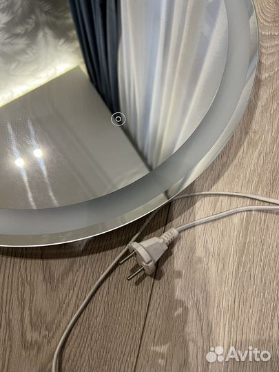 Зеркало с подсветкой