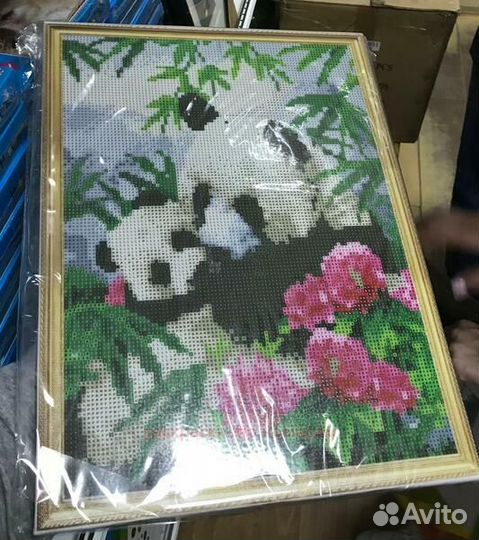 Алмазная мозаика 40x50 Большие павлины на цветущем