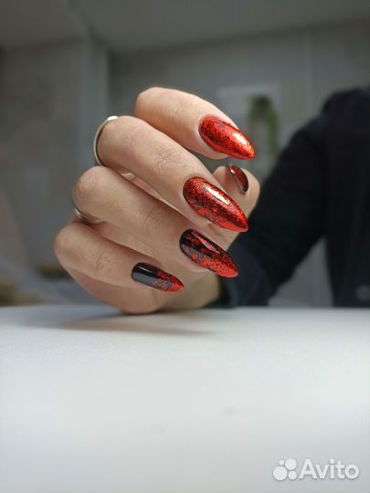 Мастер маникюра и педикюра