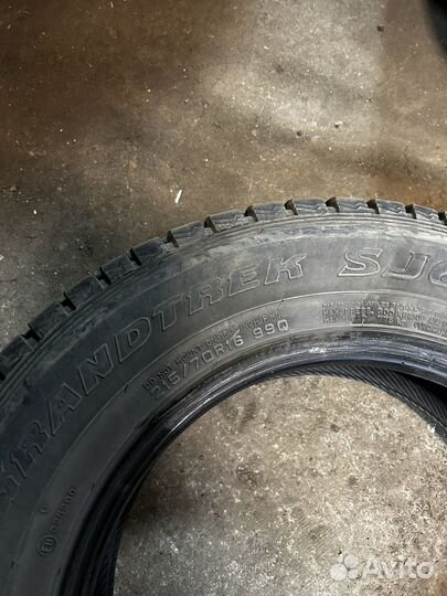 Dunlop Grandtrek SJ6 215/70 R16 99Q