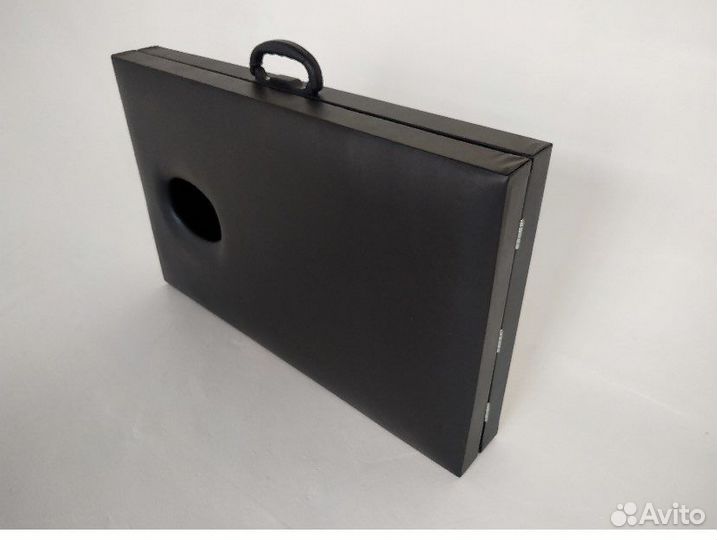 Массажная кушетка