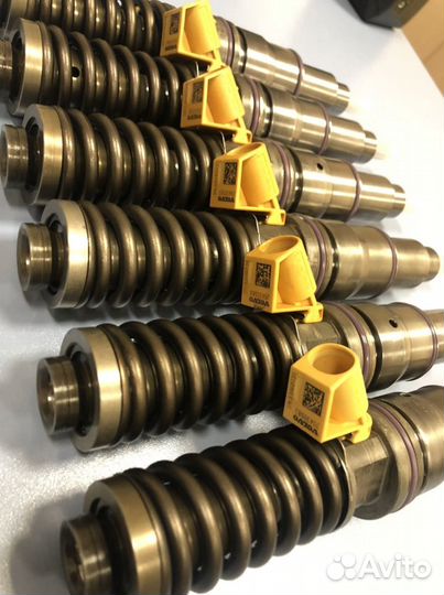 Насос форсунки Volvo FH12