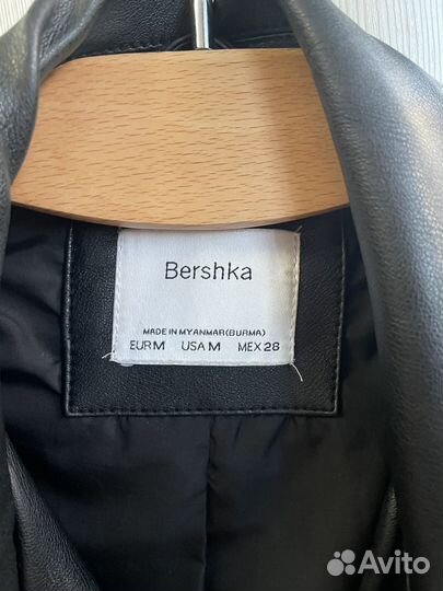 Кожанка женская bershka M