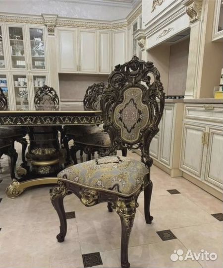 Стол для кухни со стульями