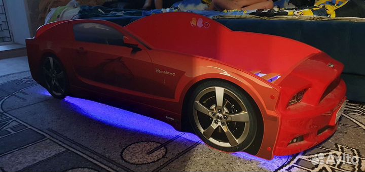 Детская кровать машина с подсветкой