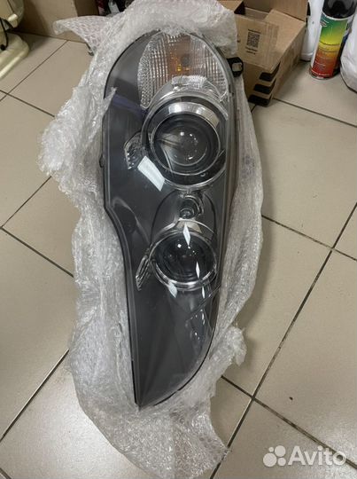 Продам фару для BMW X5 e70