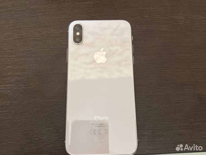 iPhone X, 64 ГБ