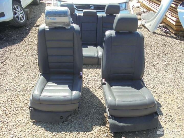 Сидения комплект Volkswagen Touareg 7L6 BHK 2006/7
