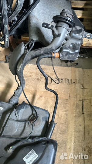 Бак топливный бензобак Audi A6 C6 2.8 ccea 2010