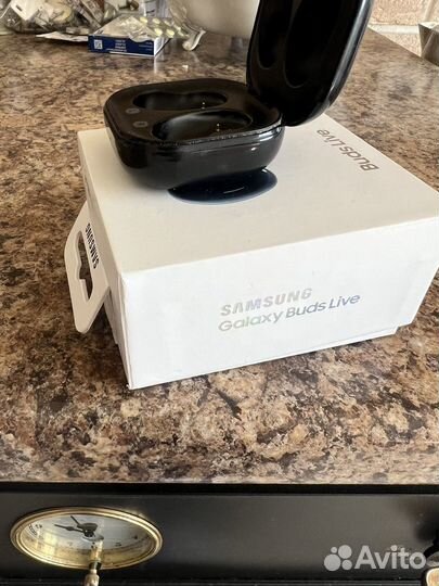 Беспроводные наушники samsung buds live