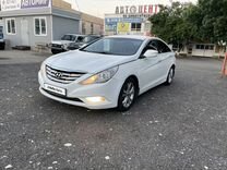 Hyundai Sonata 2.0 AT, 2012, 373 231 км, с пробегом, цена 895 000 руб.