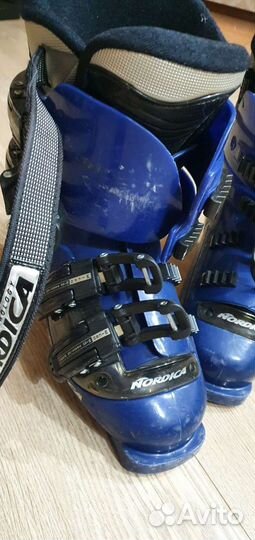 Горнолыжные ботинки
