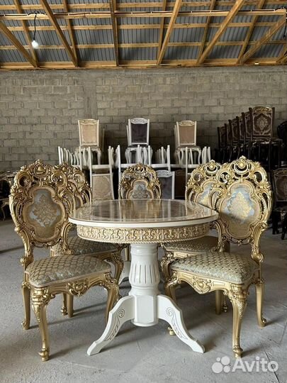 Столы и стулья