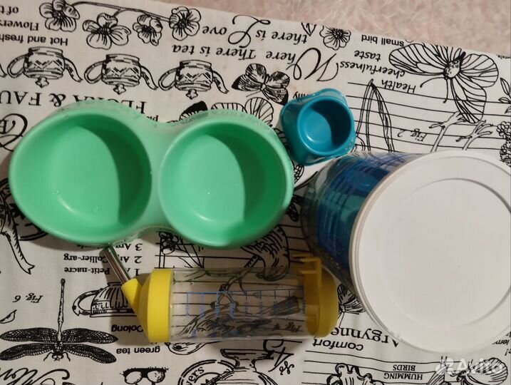 Корм для грызунов, поилка, миски