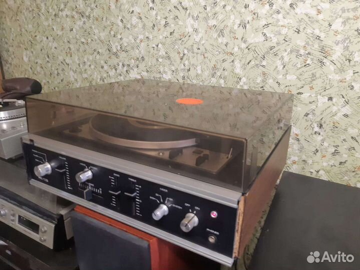 Проигрыватель винила Dual hs 135