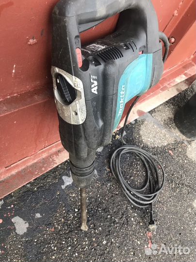 Перфоратор makita HR4510c