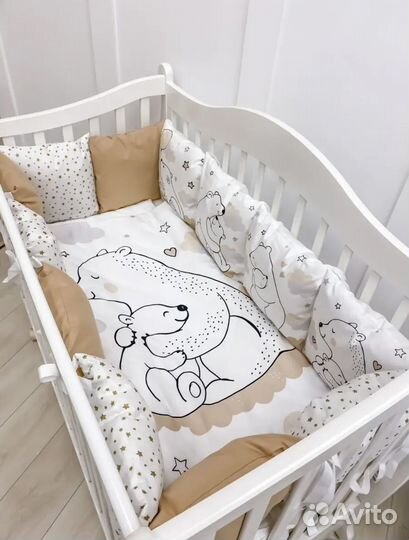 Бортики в кроватку + одеяло + подушка