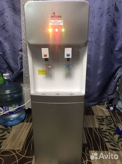 Кулер для воды бу