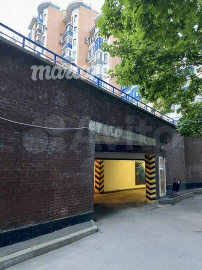 Машиноместо, 12 м²