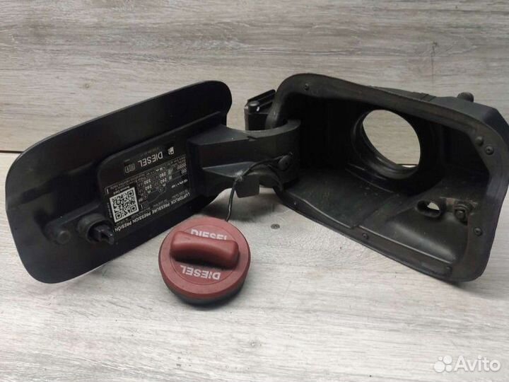 Лючок бензобака Mercedes C W204