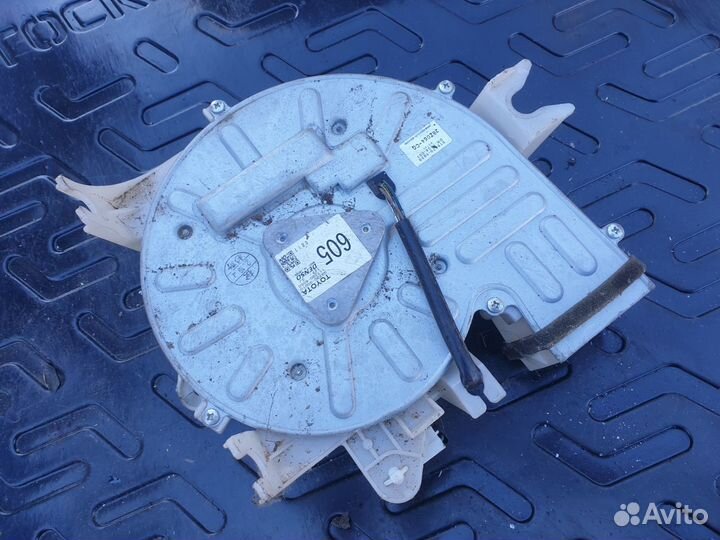 Вентилятор охлаждения батареи Lexus GS 450H Hibrid