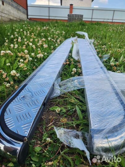 Защита порогов площадка новая