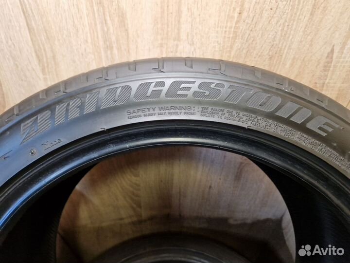 Bridgestone Potenza S001 245/45 R19 98Y