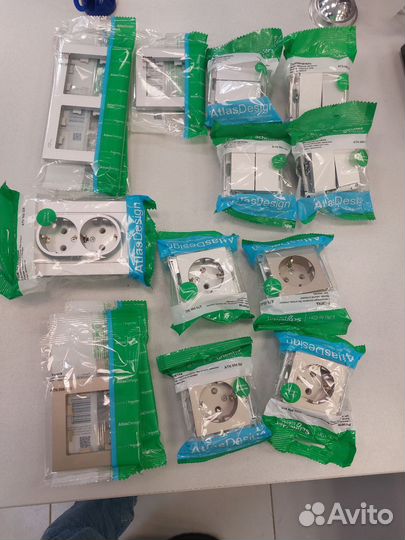 Розетки и выключатели 1305