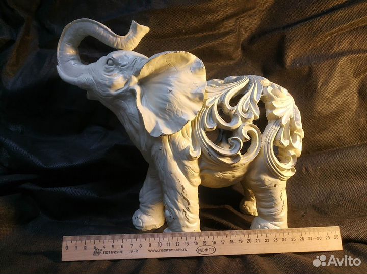 Статуэтка слона