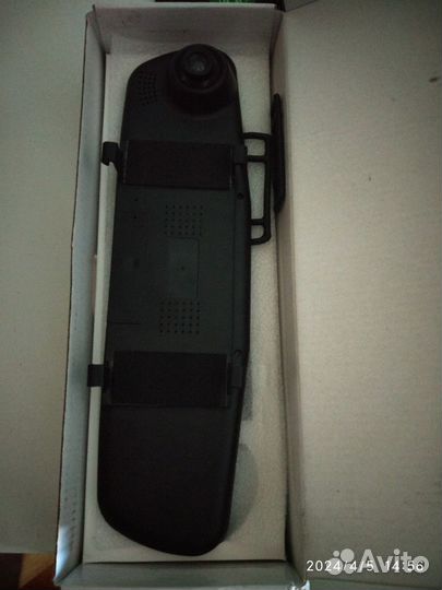 Зеркало заднего вида с видео регистратором