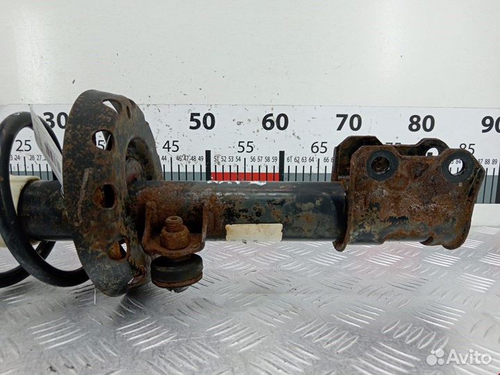 Стойка для Opel Zafira A