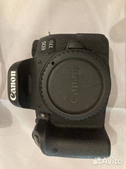 Продаюется зеркальный фотоаппарат Canon D77