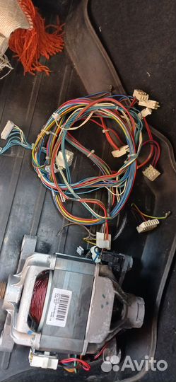 Двигататель стиральной машины ariston