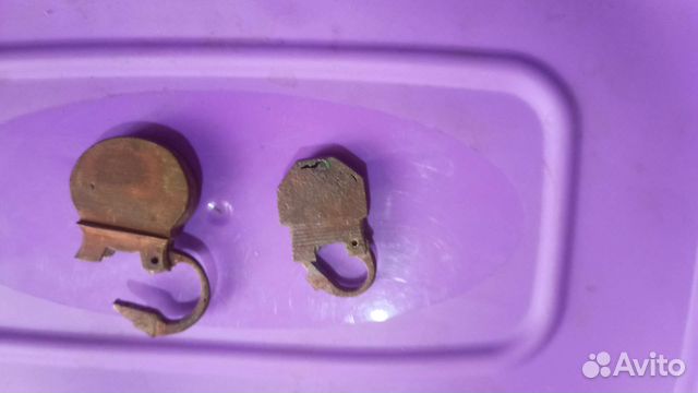 Навесной замок старинный