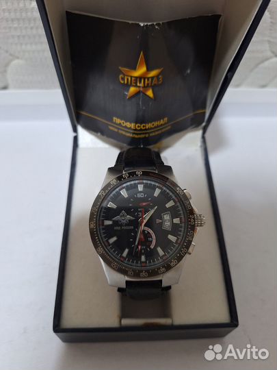 Мужские наручные часы электронные